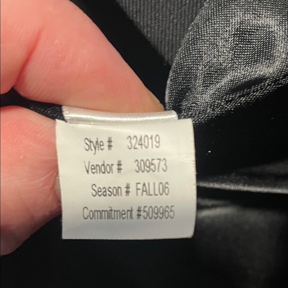 Banana Republic Modern Fit Black Men's Suit 40R with Matching Pants 32x30 - Picture 3 of 10